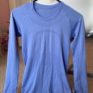 Lululemon swiftly tech long sleeve size 4